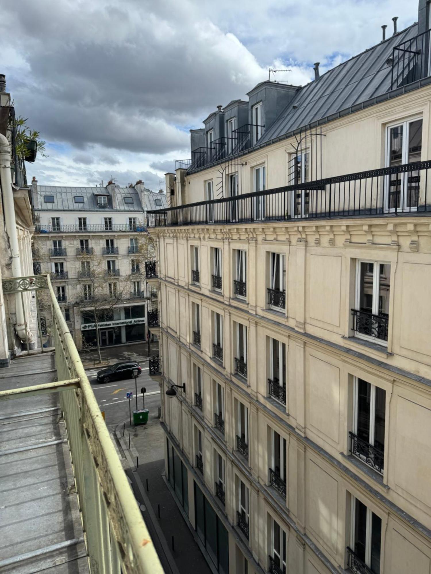 Hotel Jarry Confort Parigi Esterno foto